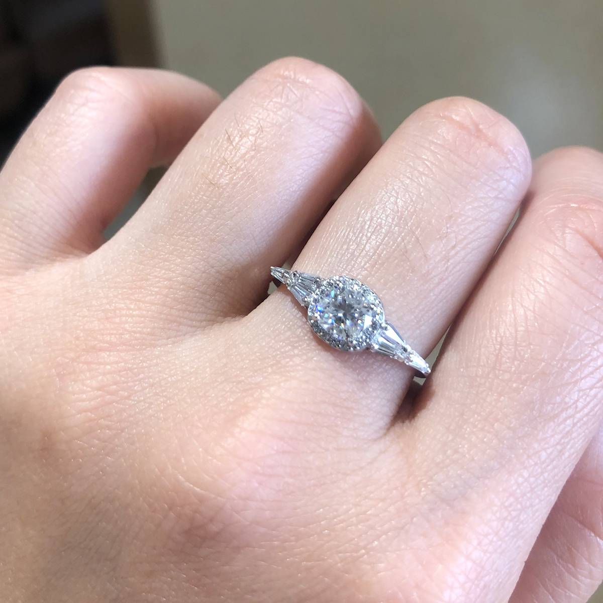 Fang Bao Cushion Diamond Women's Ring S925 Silver Plated Platinum Customized Selection Main Stone Moissanite 0.6ct/Side Stone Cubic Zirconia